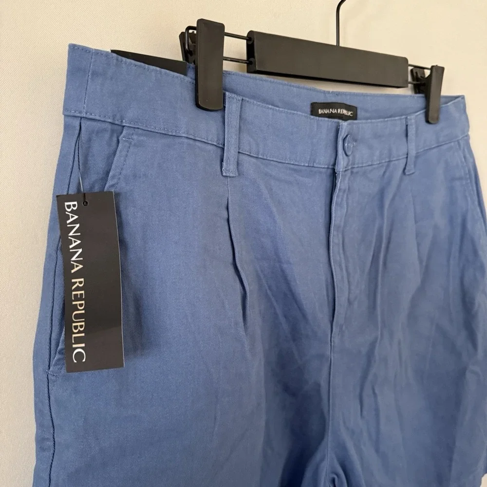Banana Republic Womens‎ 12 Blue Pleat Front Khaki Chino Shorts Summer